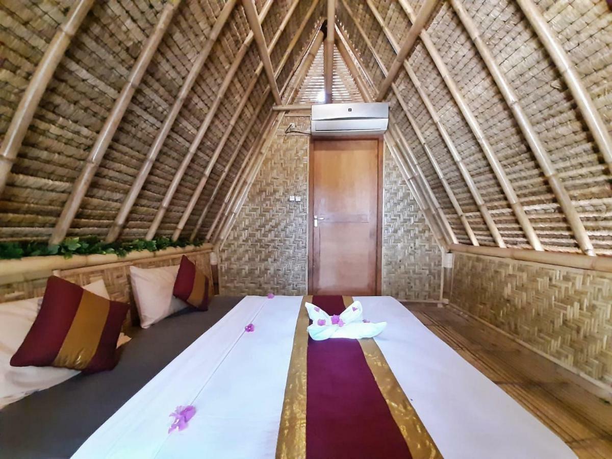 ホテル Gili Hills ギリ・トラワンガン エクステリア 写真