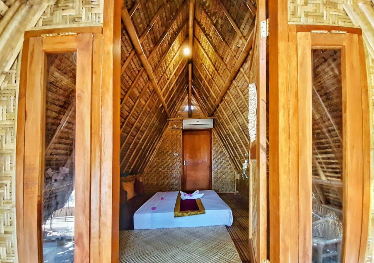 ホテル Gili Hills ギリ・トラワンガン エクステリア 写真